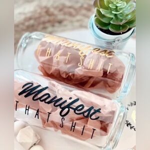 Manifest that S hit drinkware